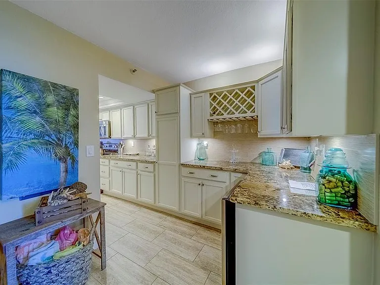 17980 Gulf Blvd #402 — Photo 6