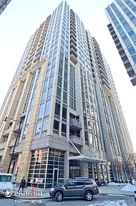 1st image of 700 N Larrabee St #B14