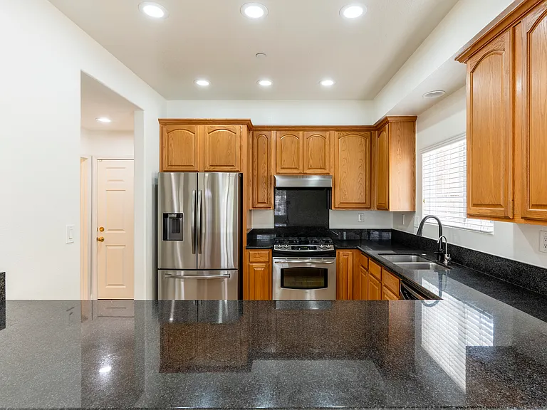 10623 Mona Way — Photo 8