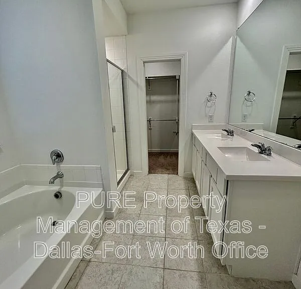 3918 Rochelle Ln — Photo 17