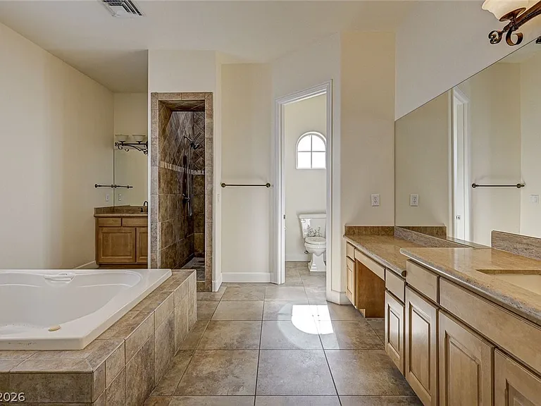 8490 Via De Bellasidra Ct — Photo 45