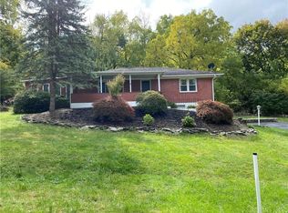 18 Old Mount Peter Rd, Warwick, NY 10990