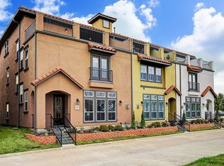 10 W Oaks Dr, Houston, TX 77058