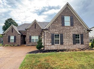 3384 Champion Hills Dr, Southaven, MS 38672