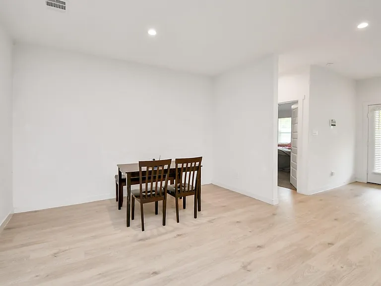 1674 Westway Dr — Photo 17