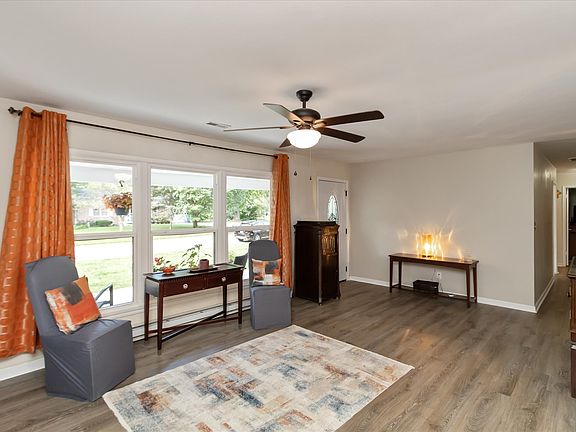 3rd image of 3238 W 62nd Pl