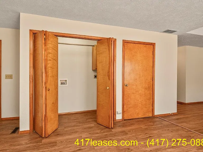 3318 S Valley View Dr — Photo 19