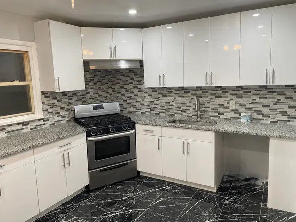 (undisclosed Address), Bayonne, NJ 07002