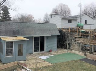 2411 Mary Lou Dr, Urbana, IL 61802