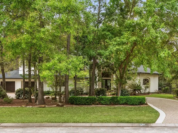 55 S Benton Woods Cir, Spring, TX 77382