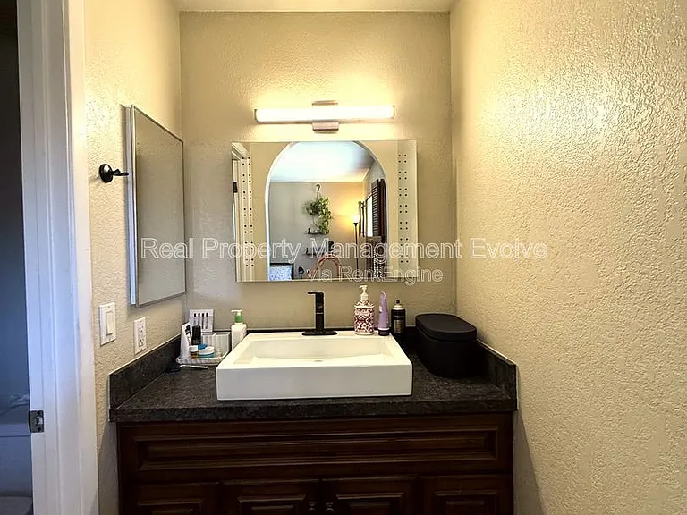 16645 N 34th Dr — Photo 18