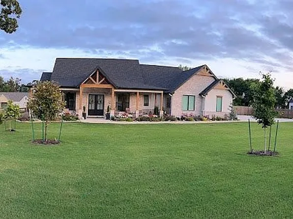 943 Shores Ave, Cave Springs, AR 72718