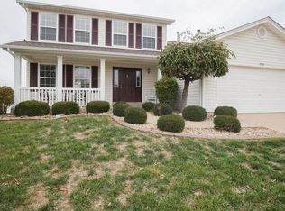 1959 Somerset Manor Dr, Wentzville, MO 63385
