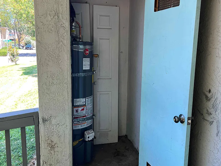 520 Myrtlewood Ct #2 — Photo 16