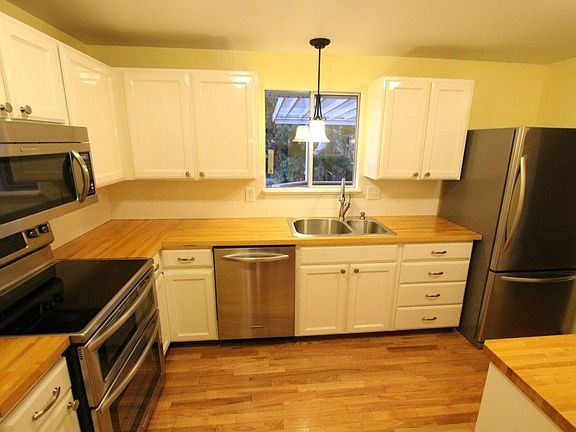2nd image of 15216 17th Ave W