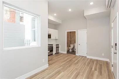 2207 N Broad St — Photo 13