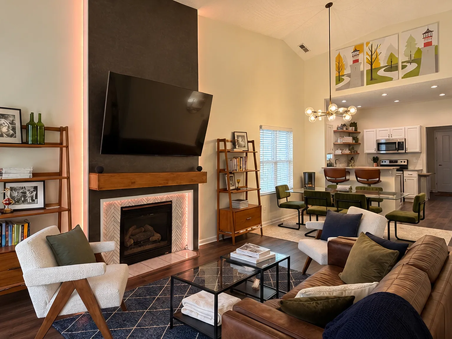 3 bed, 1314 sqft, $2,485 — Photo 2