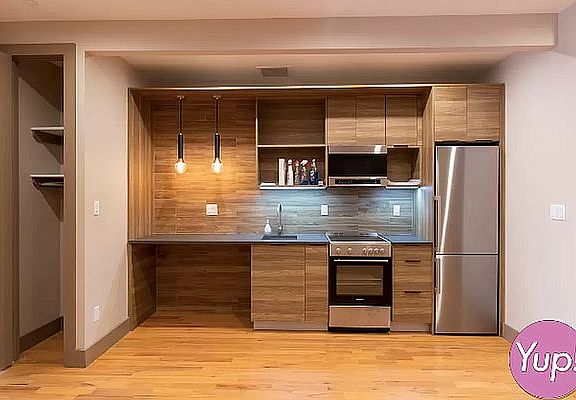 3rd image of 1142 Dekalb Ave #3A