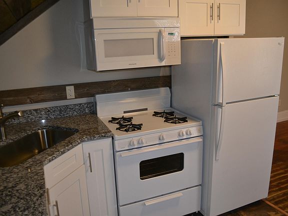 5th image of 801 S 1st Ave Avenue