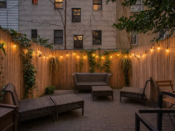 308 W 21st St APT A4, New York, NY 10011