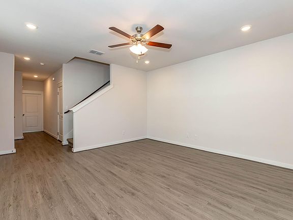 2nd image of 865 Casina Cir #865