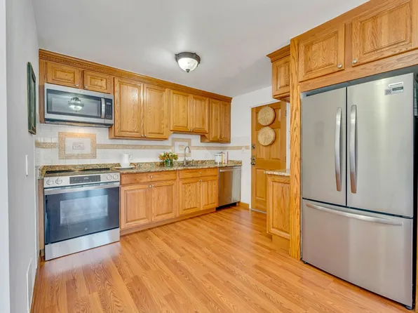 505 Washington Ave APT 48, Chelsea, MA 02150