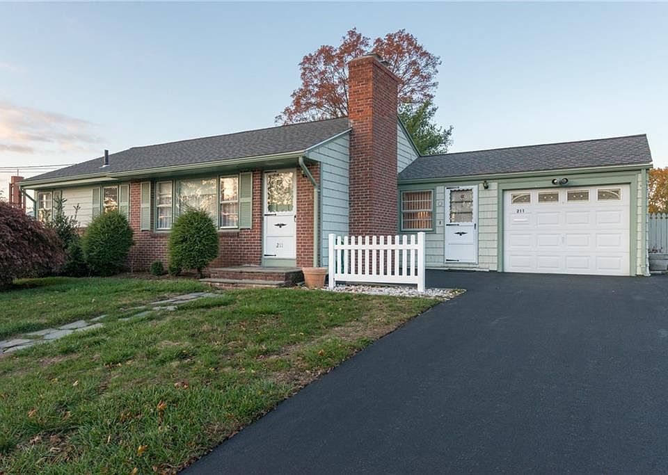 1st image of 211 Garden Hills Dr