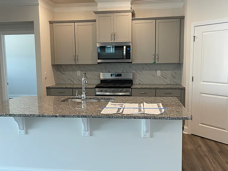 55 Cameo Dr — Photo 4
