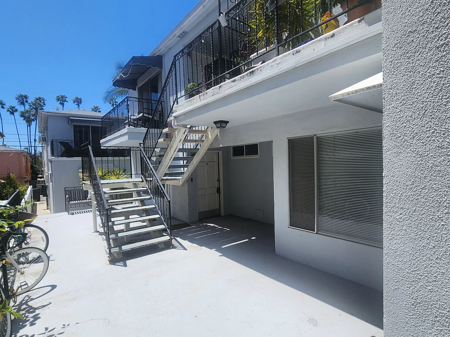 1 bed, 895 sqft, $2,795 — Photo 3