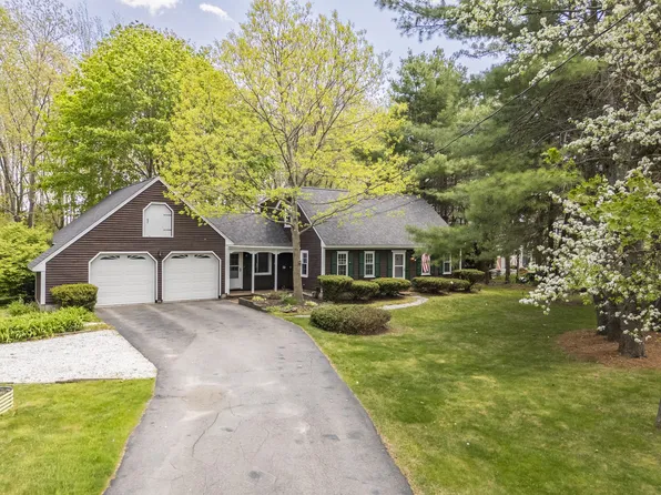 44 Winnocks Neck Road, Scarborough, ME 04074