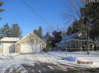 693 Neal Rd, Akron, OH 44312