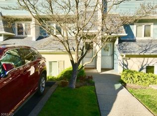 53 Victory Ct, Dover, NJ 07801
