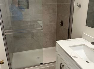 427 1/2 Avon St, Oakland, CA 94618