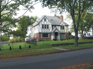 712 Rugby Rd, Syracuse, NY 13203