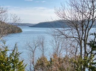 Cobblestone Ln, Eureka Springs, AR 72631