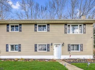 31 Longwood Lake Rd, Oak Ridge, NJ 07438