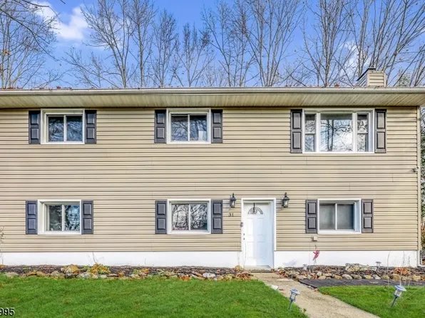 31 Longwood Lake Rd, Jefferson Twp., NJ 07438