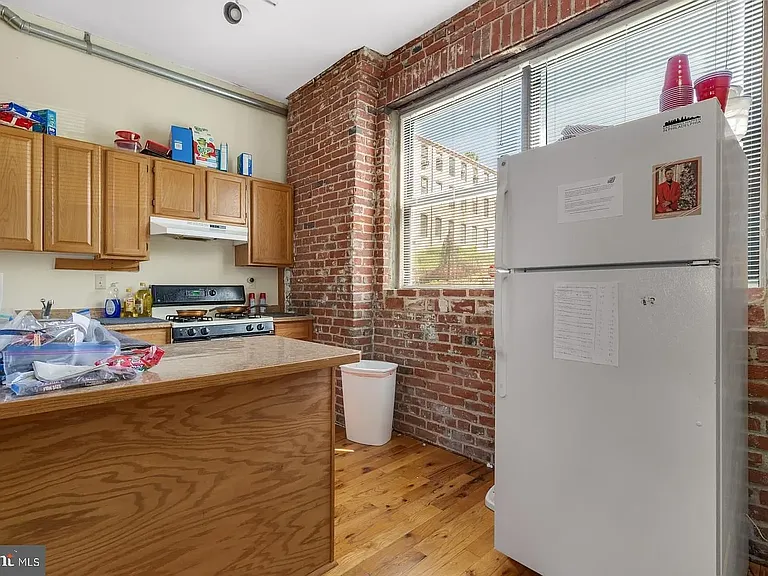 200 Krams Ave #2-3 — Photo 7