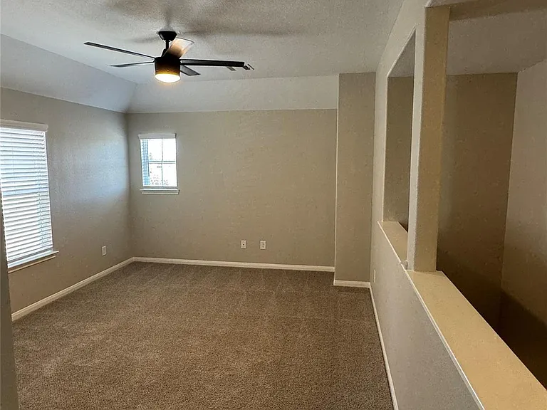 3831 W Alessano Ln — Photo 11