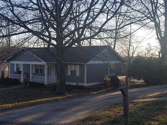 2nd image of 3908 Gibson Dr NE