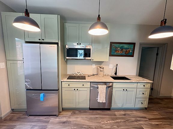 3rd image of 2806 Grindon Ave #2