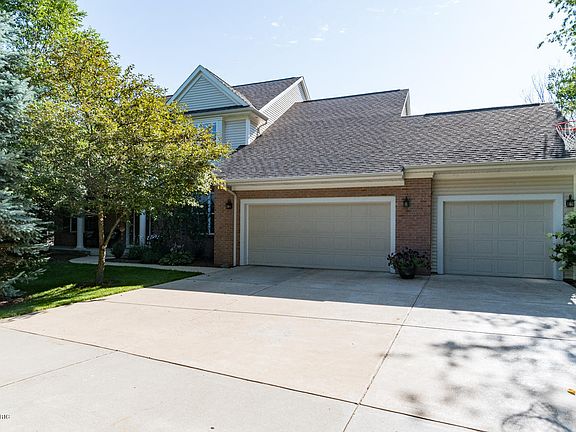 3rd image of 6260 Bethany Cir