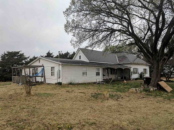 3rd image of 663 E 170th St S