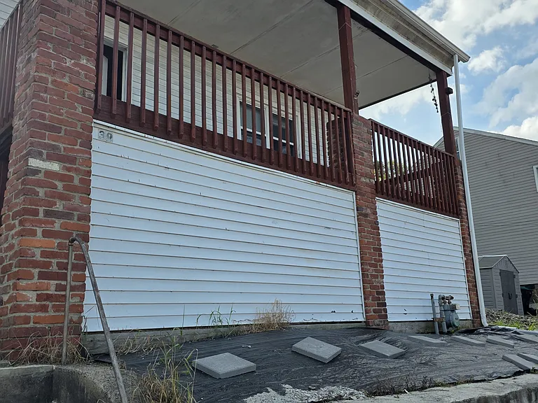 39 Prospect St — Photo 2