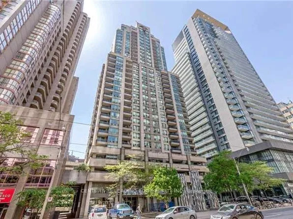 750 Bay St, Toronto, ON