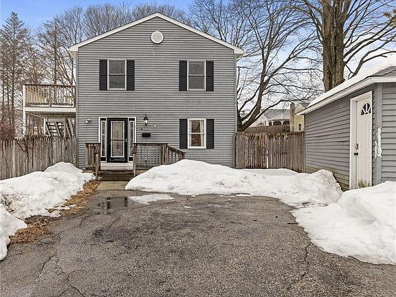 2nd image of 32 Pilgrim Ave