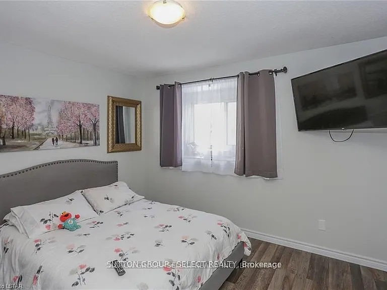 70 Fiddlers Green Rd #22 — Photo 7
