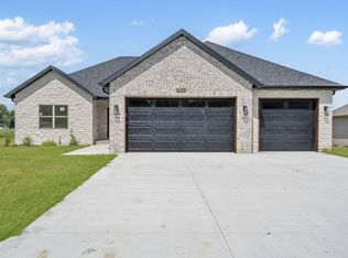 5249 Logan Dr, Battlefield, MO 65619