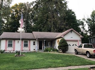 1518 Woodpointe Dr, Indianapolis, IN