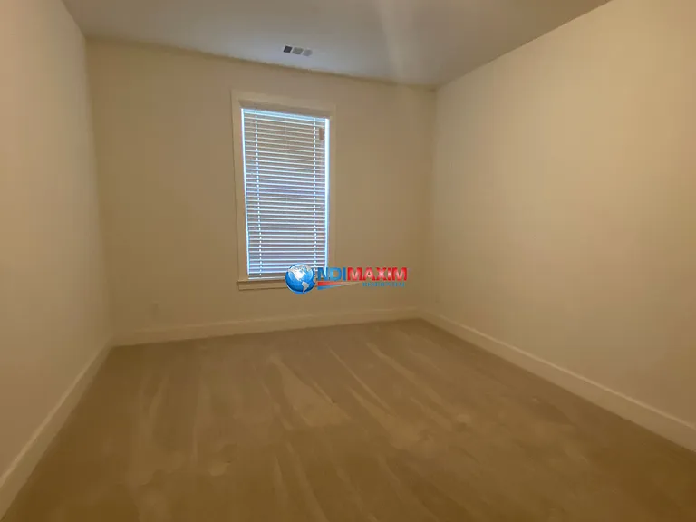 1306 Halletts Peak Pl — Photo 10